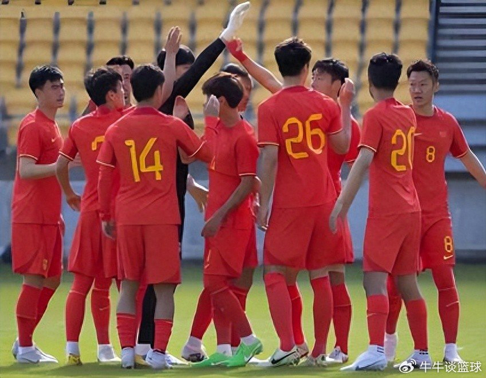 500彩票网公司-黄政宇在国足踢主力后腰，代表鲁能出战热身赛，为何要却出任中卫|足协杯|中超|鲁能队|山东泰山|足协_新浪体育_新浪新闻